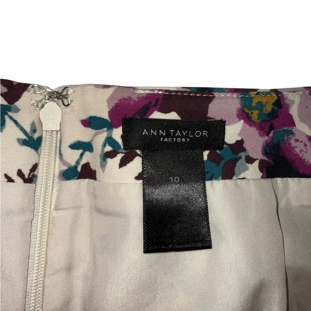 Ann Taylor Factory Cotton Purple and Cream Floral Pencil Skirt Size 10